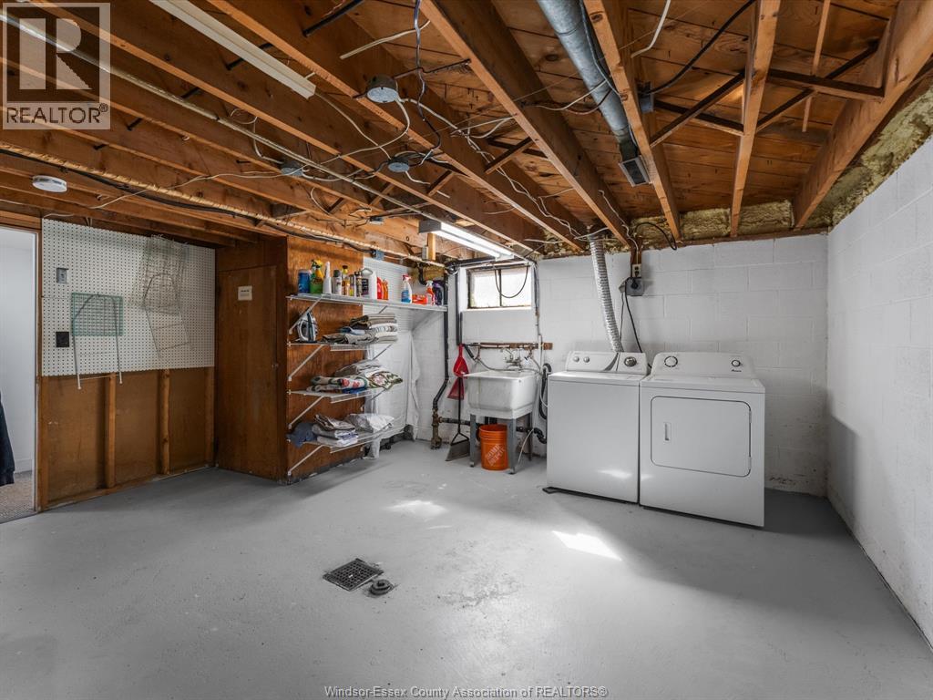 Photo 30 of 854 Belleperche Place, Windsor ON