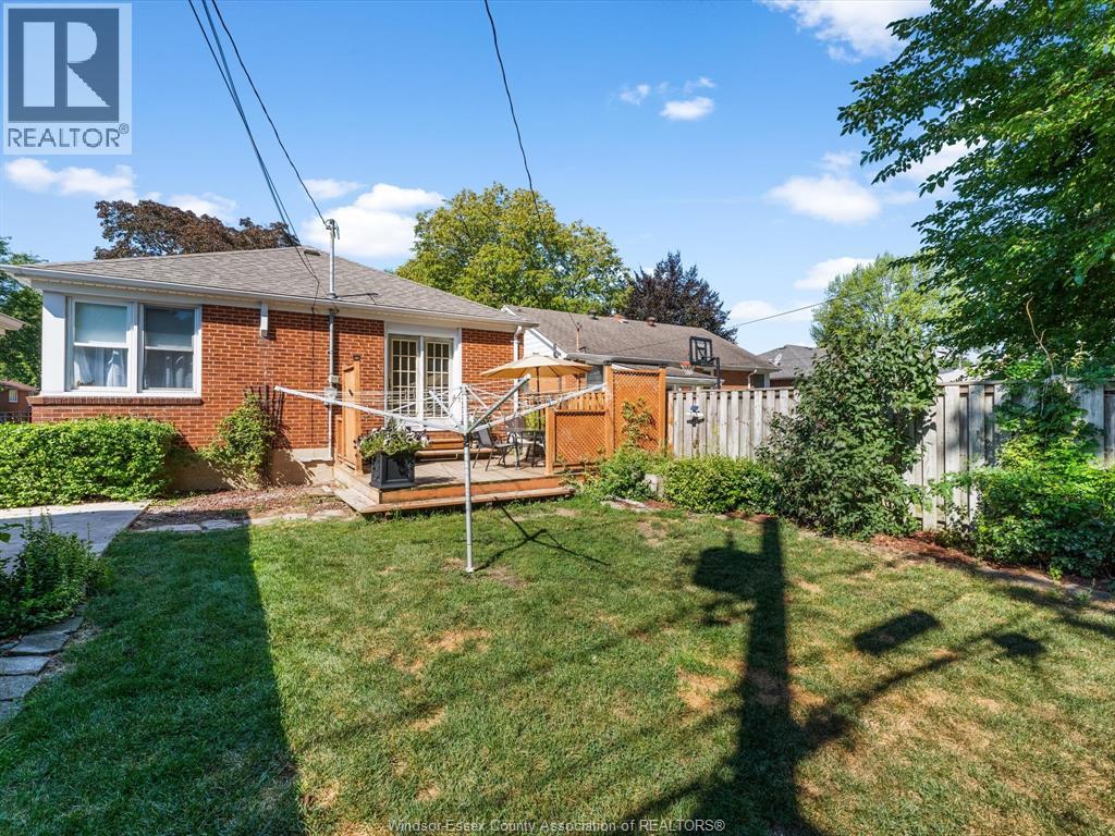 Photo 40 of 854 Belleperche Place, Windsor ON