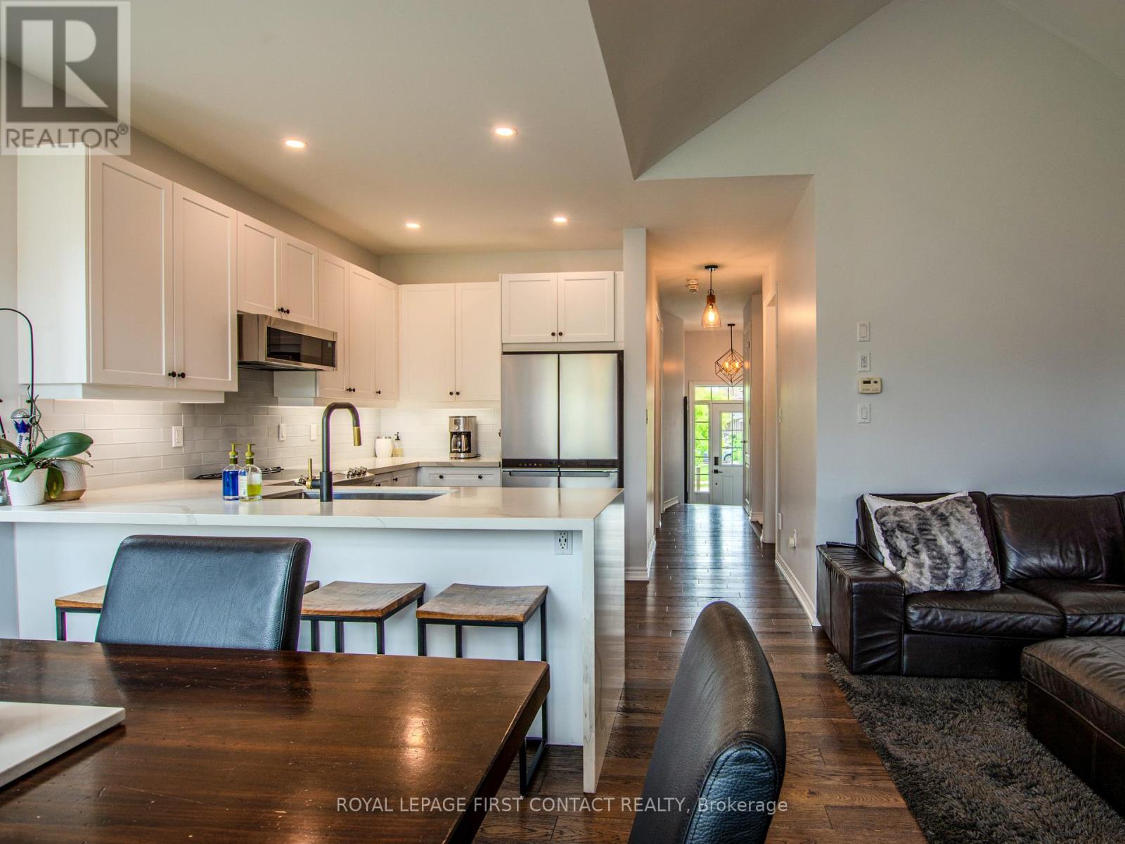 Photo 10 of 22 Olivers Mill Road, Springwater ON