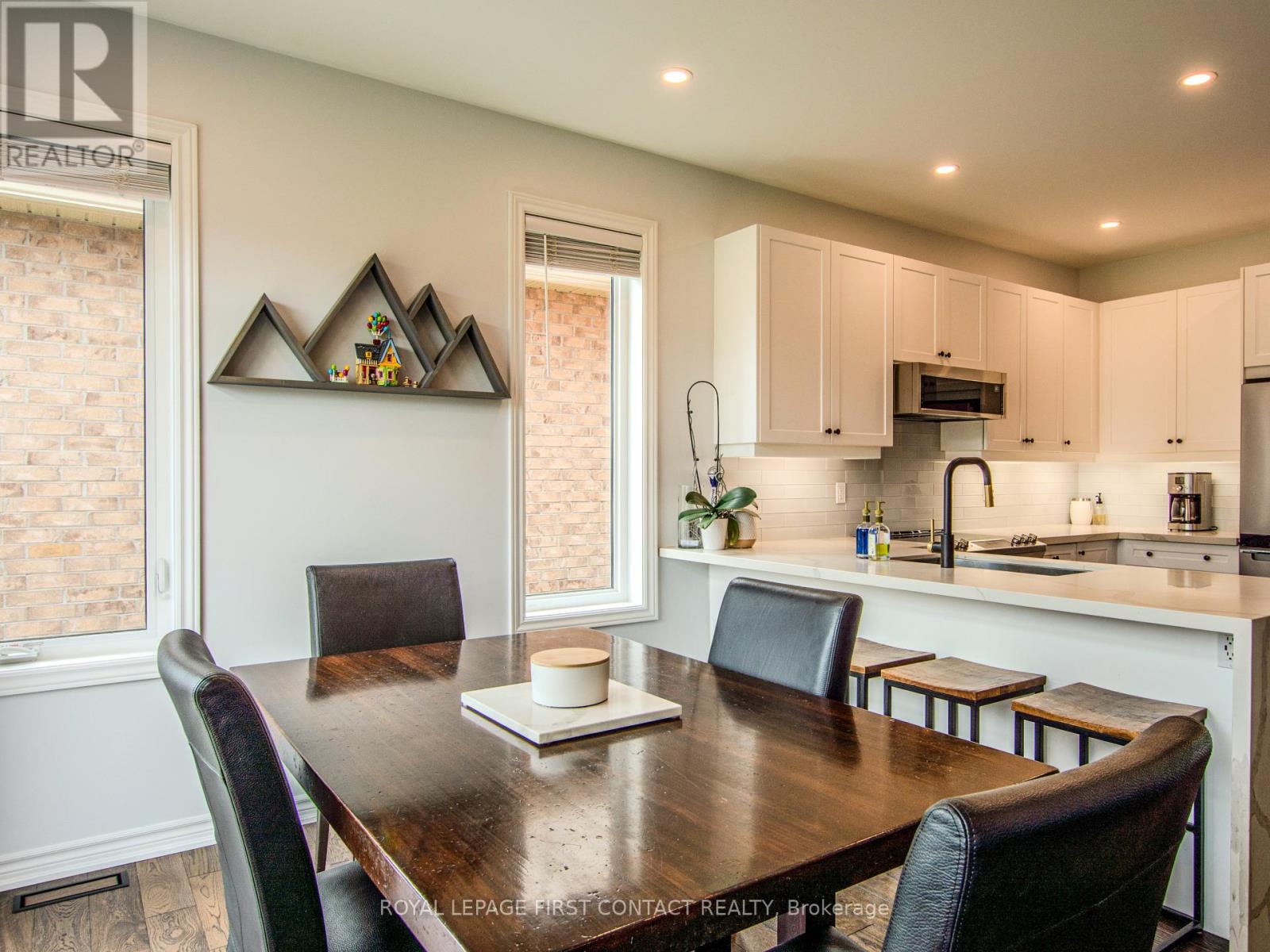 Photo 11 of 22 Olivers Mill Road, Springwater ON