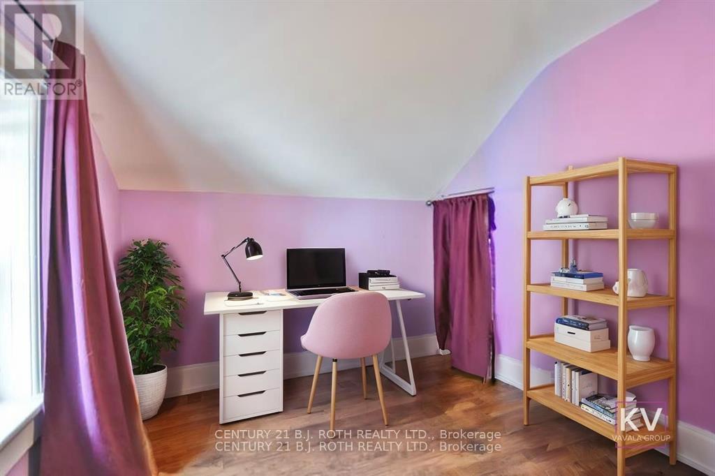 Photo 19 of 86 Henry Street, Barrie ON