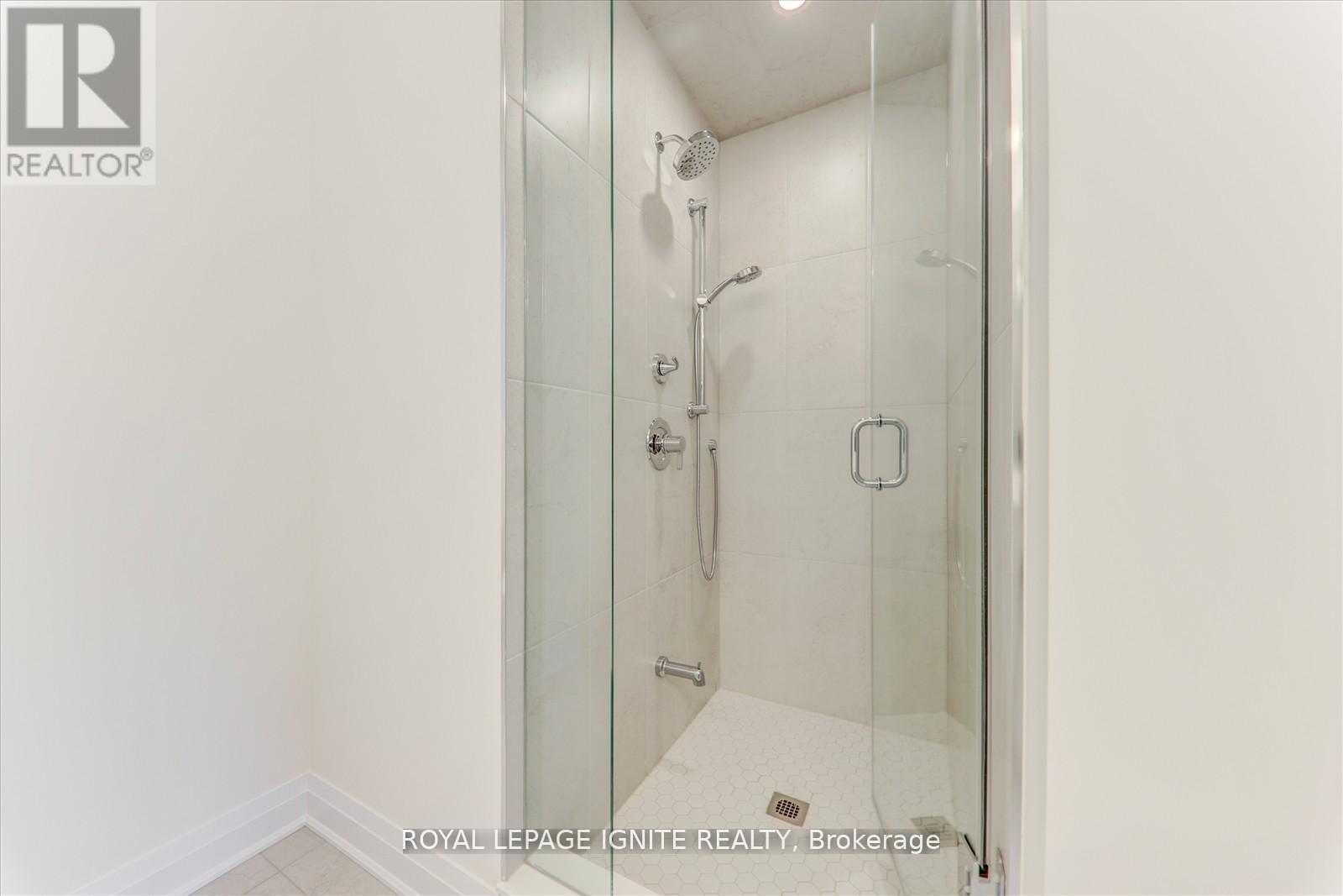 Photo 19 of 519 Hudson Crescent, Midland ON