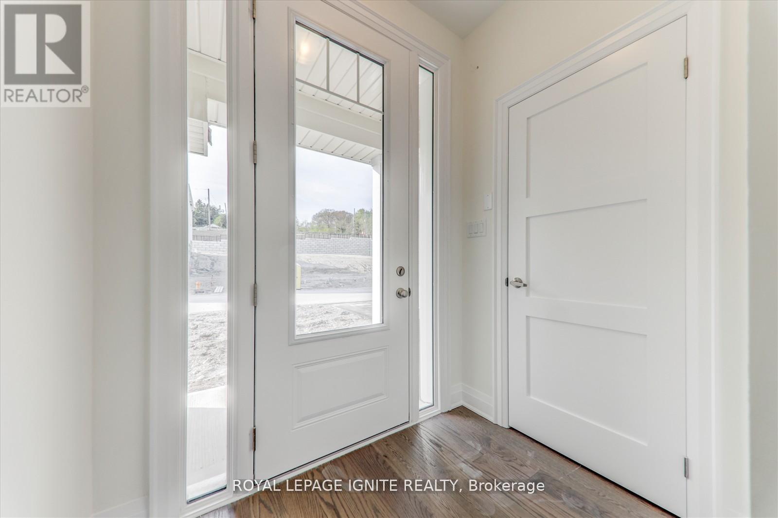Photo 8 of 519 Hudson Crescent, Midland ON