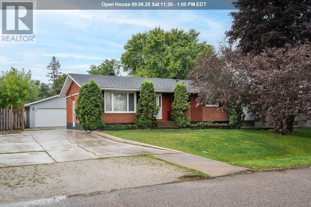 Photo 1 of 51 Glen Ave, Sault Ste Marie ON