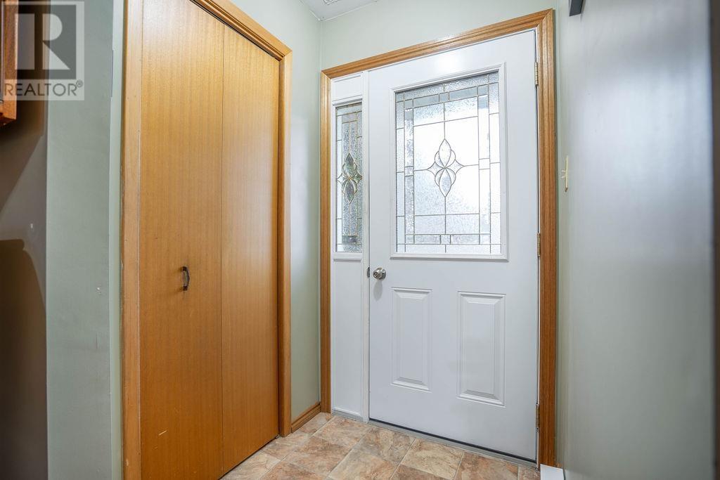 Photo 17 of 51 Glen Ave, Sault Ste Marie ON