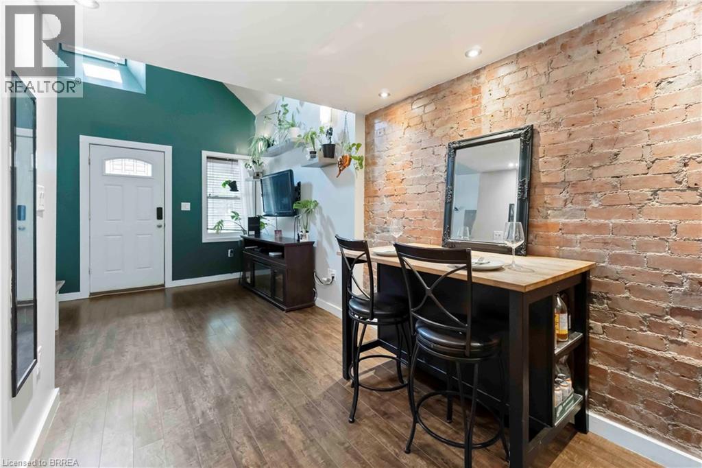 Photo 8 of 21 1 2 Albany Avenue, Hamilton ON