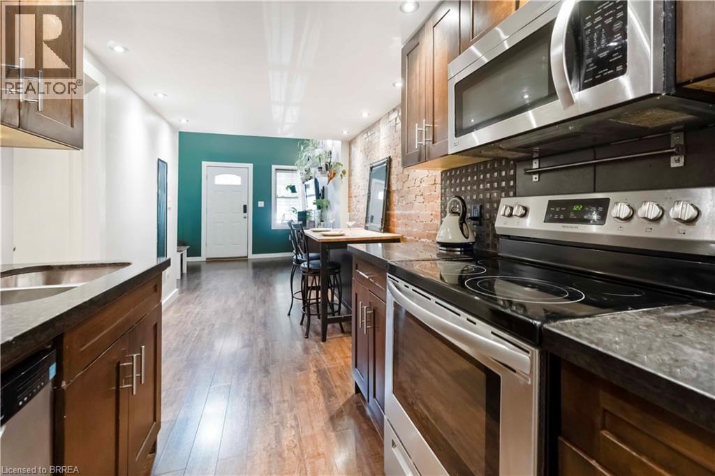Photo 13 of 21 1 2 Albany Avenue, Hamilton ON