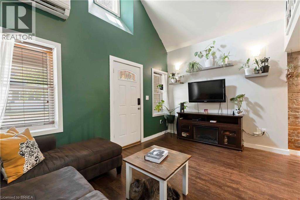 Photo 6 of 21 1 2 Albany Avenue, Hamilton ON