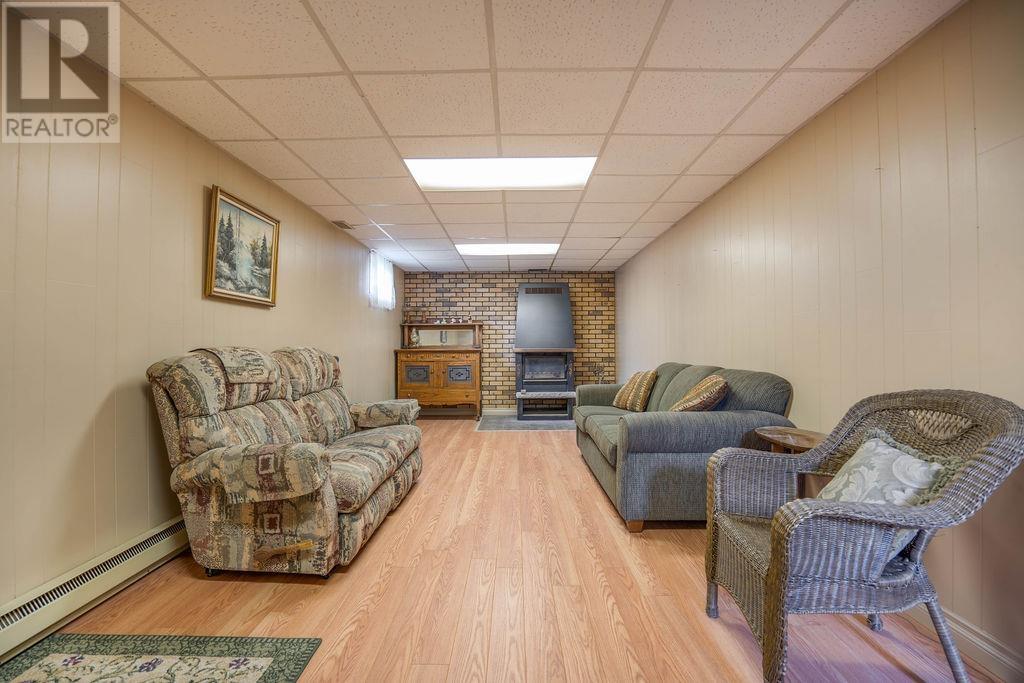 Photo 23 of 51 Glen Ave, Sault Ste Marie ON