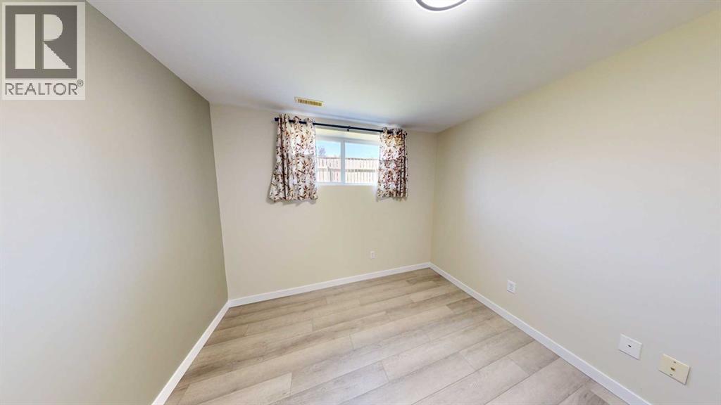 Photo 27 of 138 Southgate Boulevard S, Lethbridge AB
