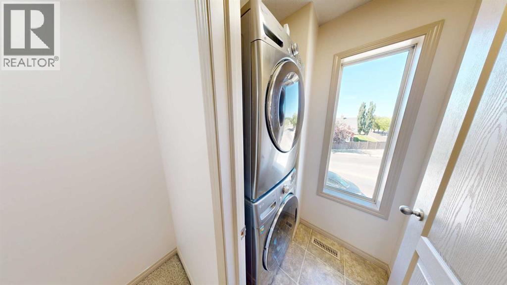 Photo 16 of 138 Southgate Boulevard S, Lethbridge AB