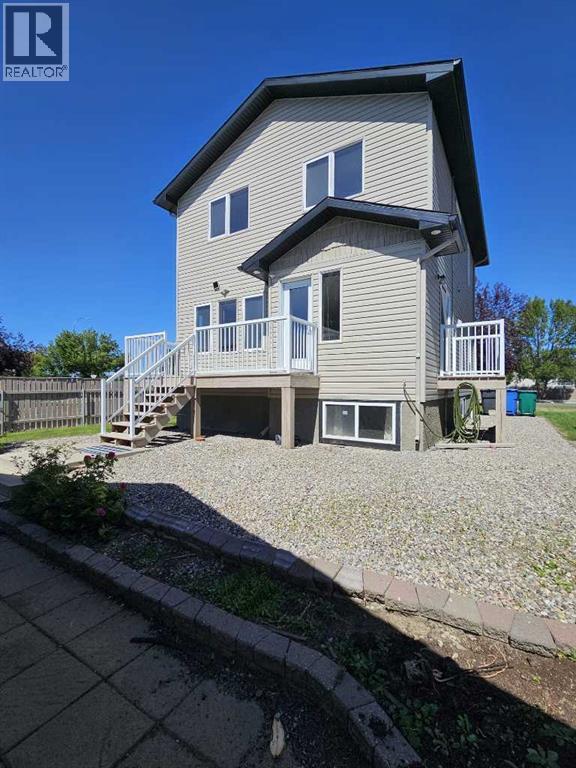 Photo 31 of 138 Southgate Boulevard S, Lethbridge AB