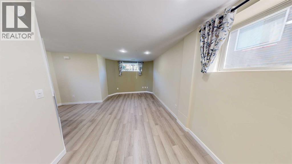 Photo 23 of 138 Southgate Boulevard S, Lethbridge AB