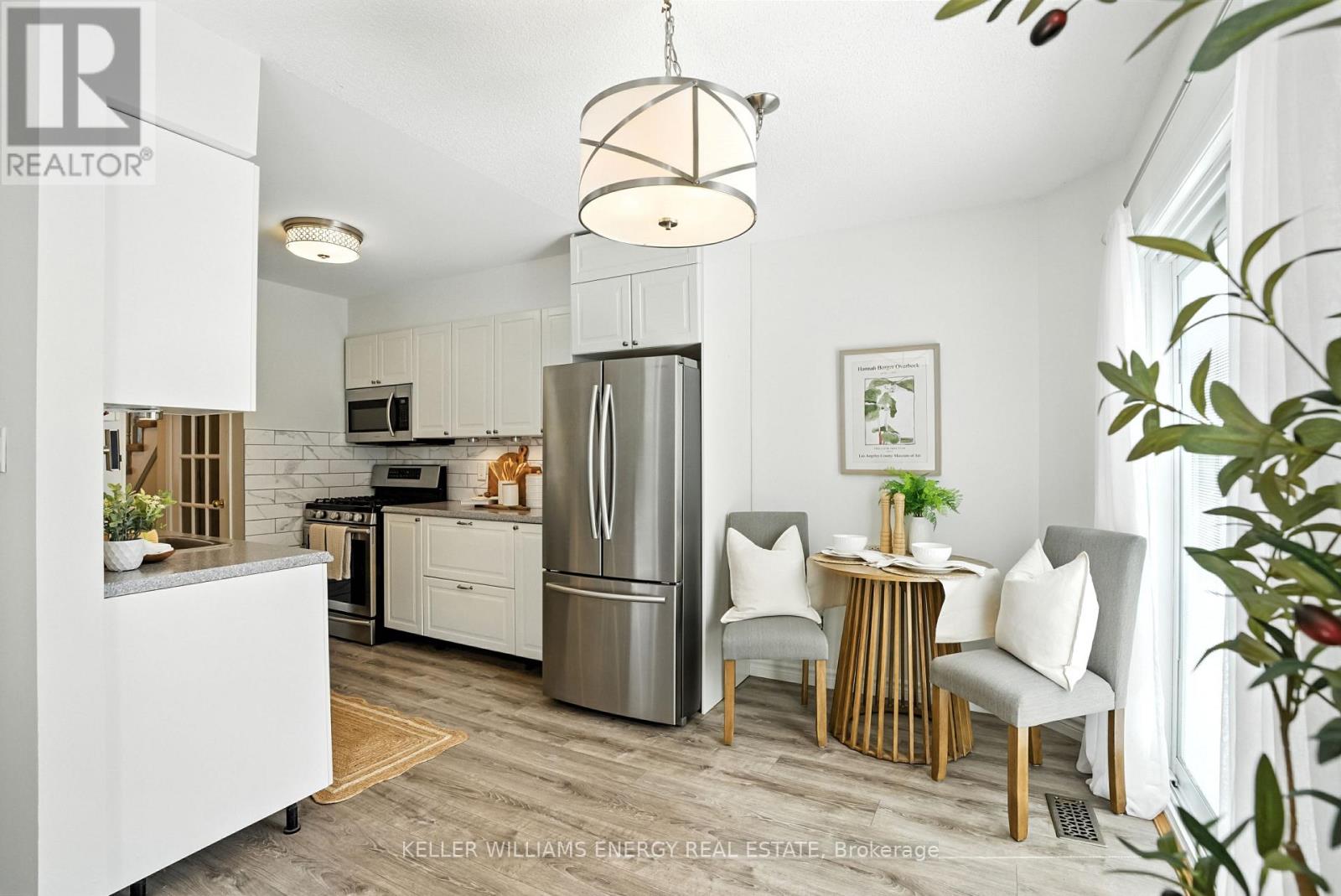 Photo 25 of 22 Short Crescent, Clarington ON