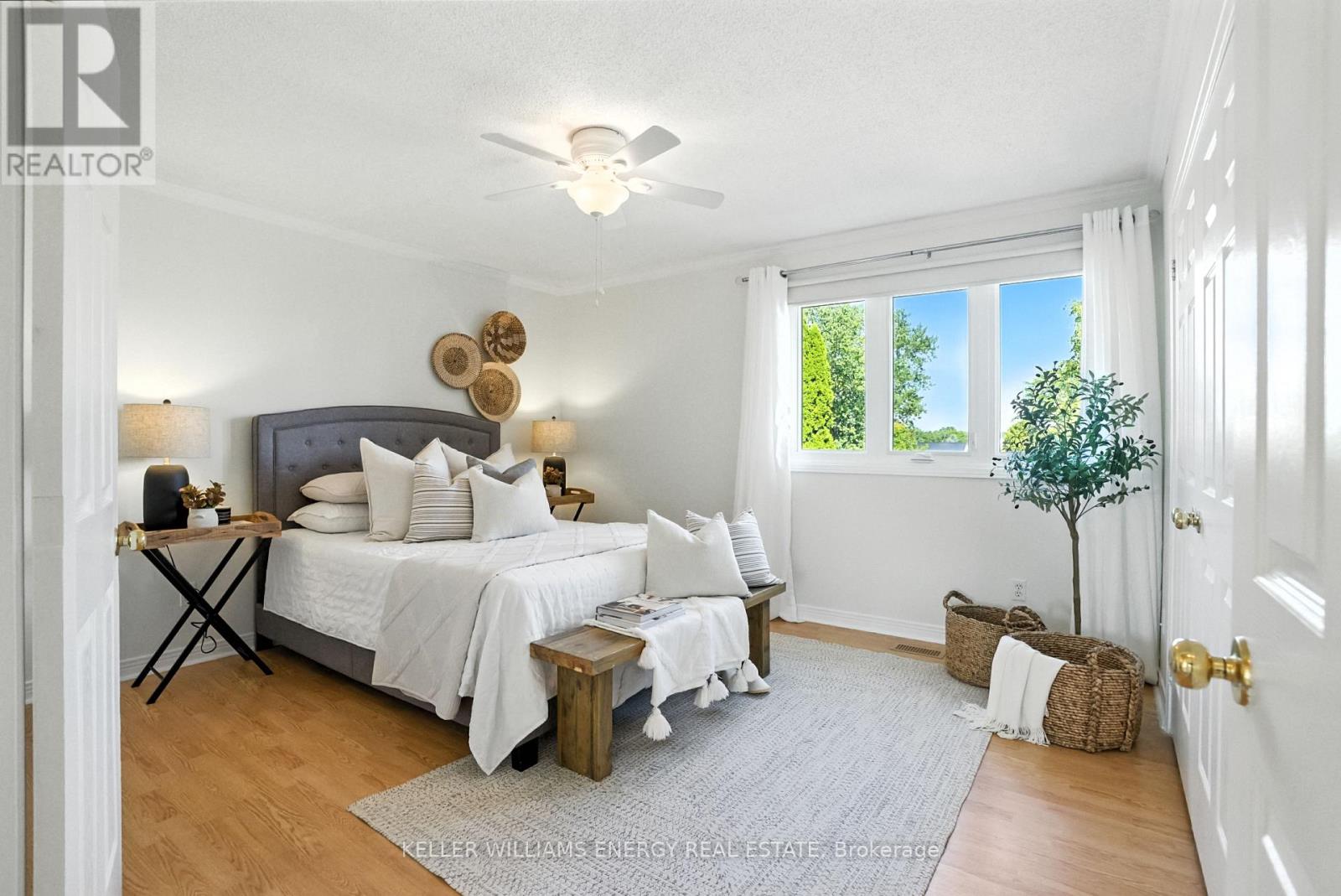 Photo 28 of 22 Short Crescent, Clarington ON