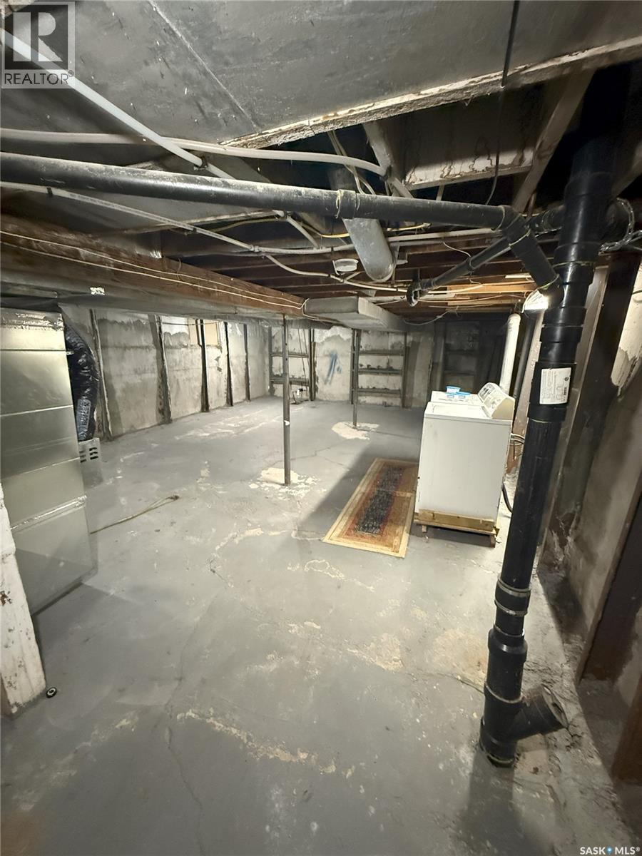 Photo 13 of 1579 Montague Street, Regina SK
