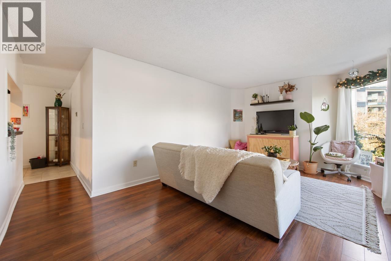 Photo 6 of 205 1345 W 4th Avenue, Vancouver BC