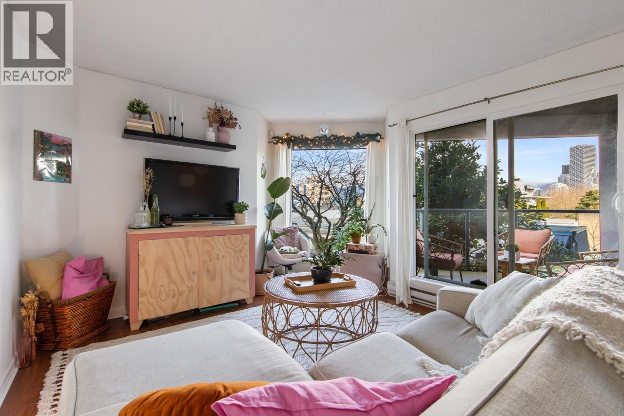 Photo 5 of 205 1345 W 4th Avenue, Vancouver BC