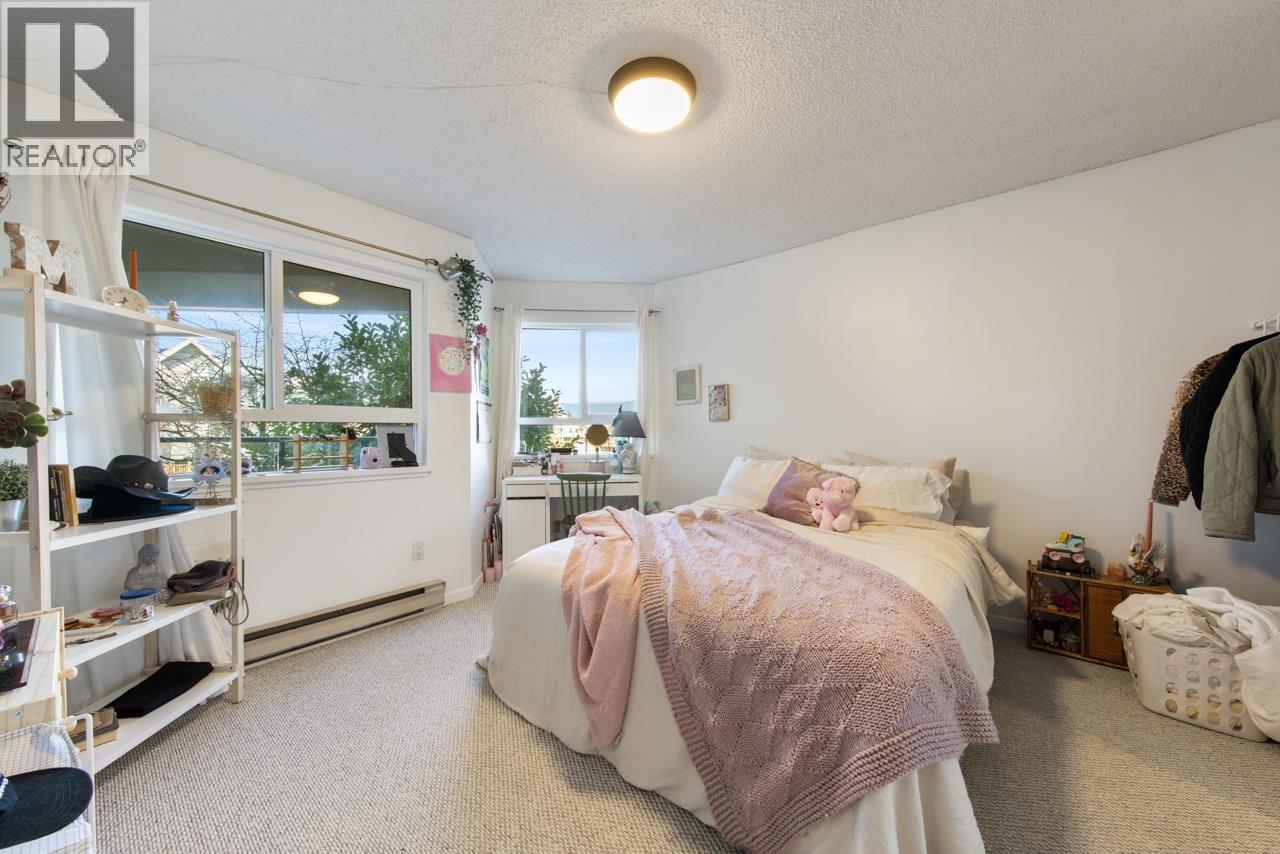 Photo 11 of 205 1345 W 4th Avenue, Vancouver BC