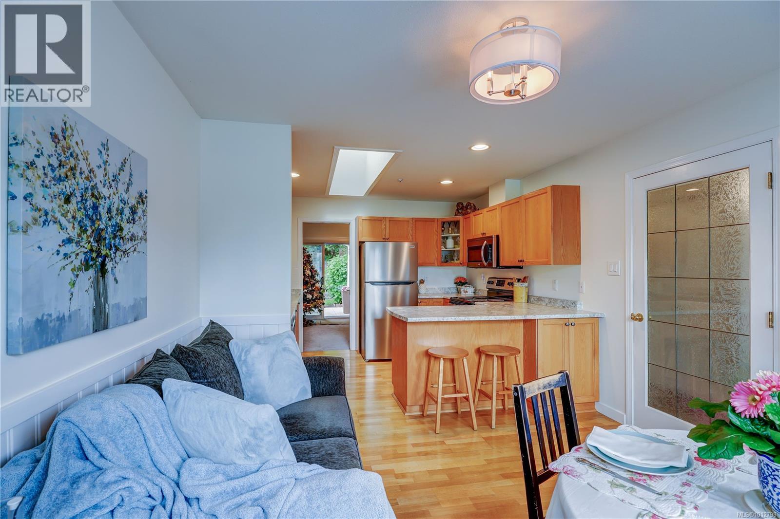 Photo 21 of 5959 Waterton Dr, Nanaimo BC