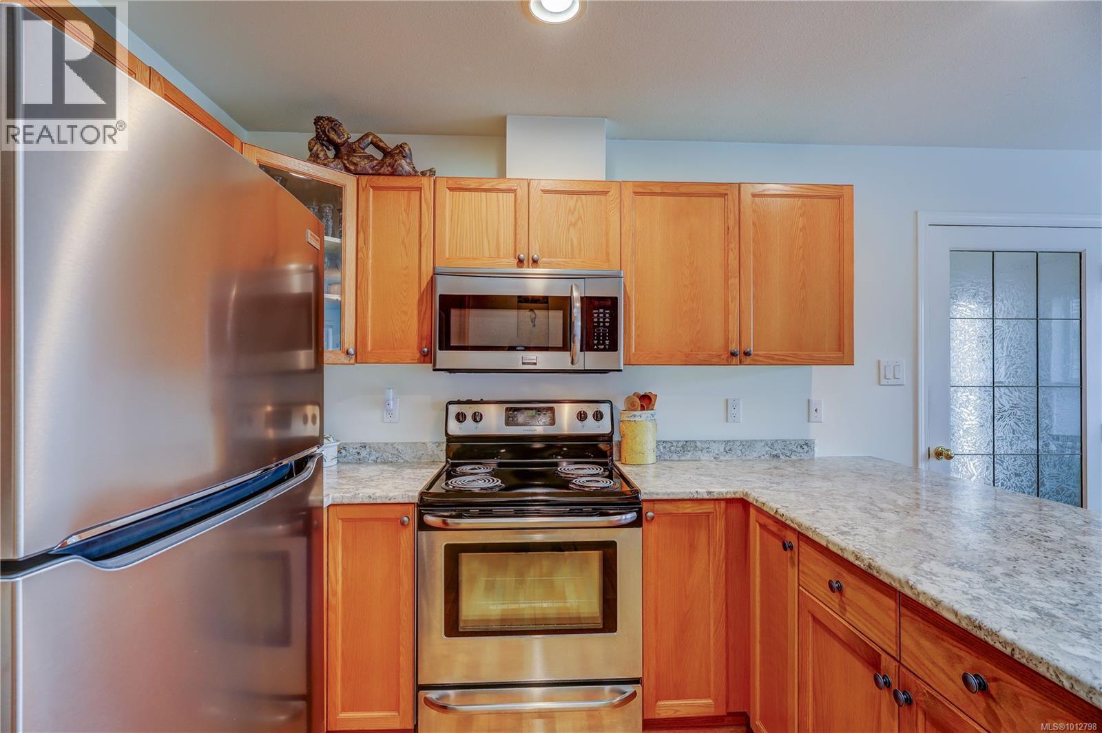 Photo 15 of 5959 Waterton Dr, Nanaimo BC