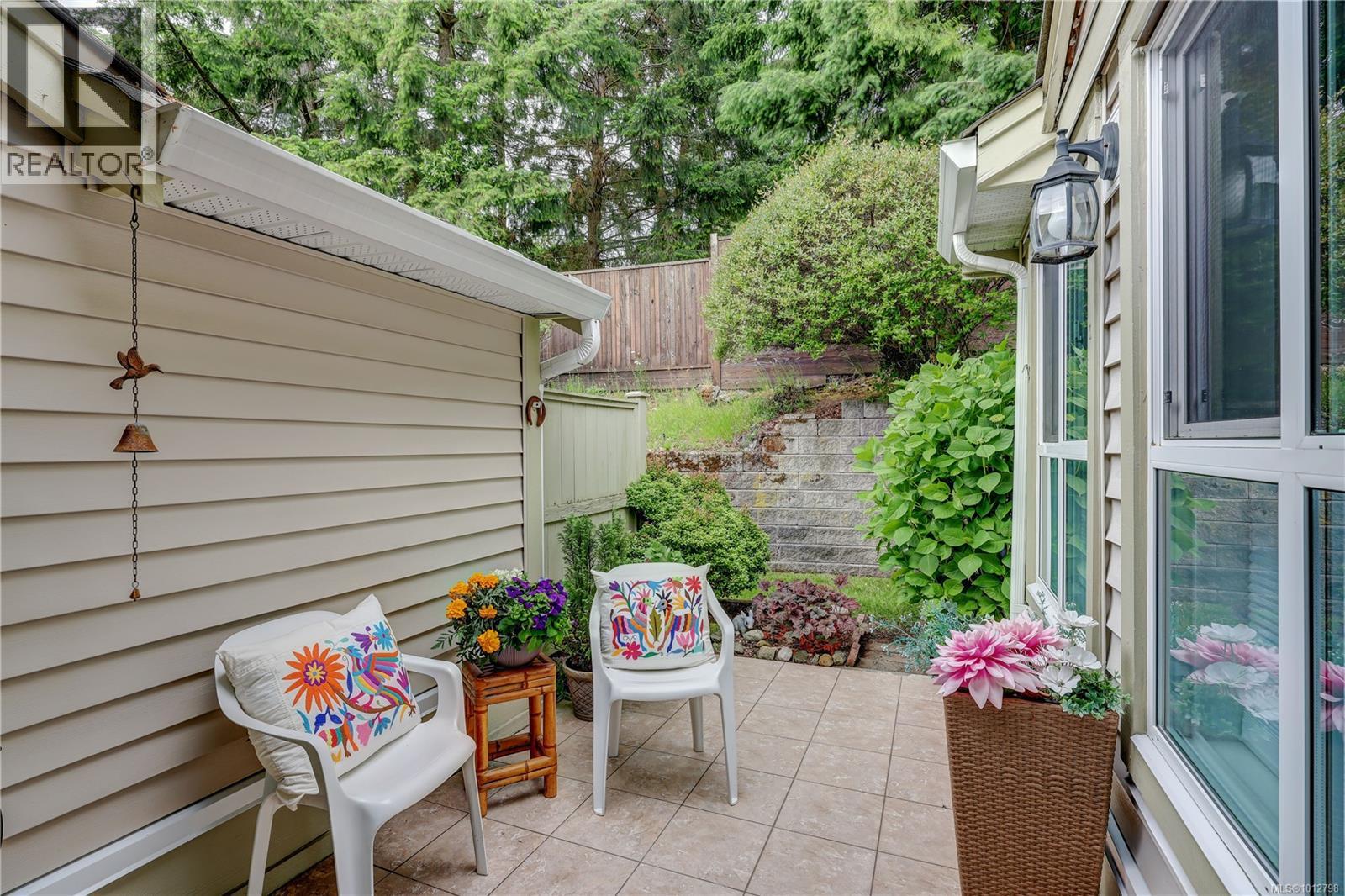 Photo 35 of 5959 Waterton Dr, Nanaimo BC
