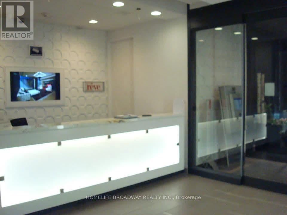 Photo 2 of 916 560 Front Street W, Toronto ON