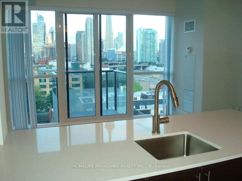 Photo 15 of 916 560 Front Street W, Toronto ON