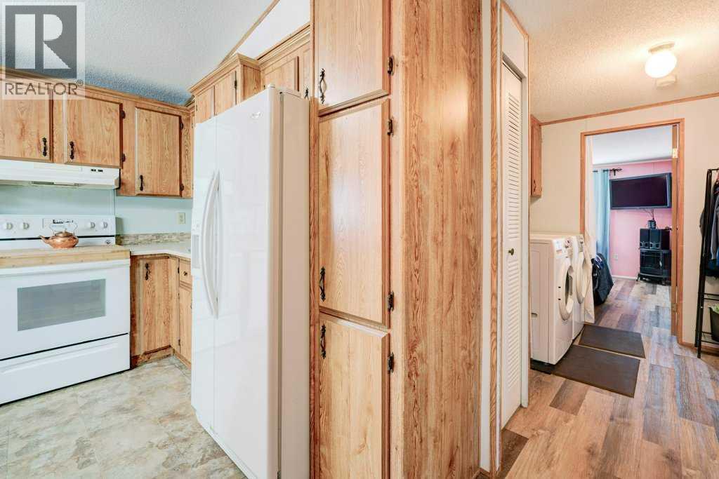 Photo 15 of 3126 Burroughs Manor Ne, Calgary AB
