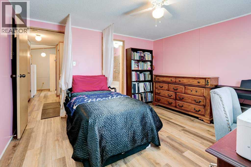 Photo 19 of 3126 Burroughs Manor Ne, Calgary AB