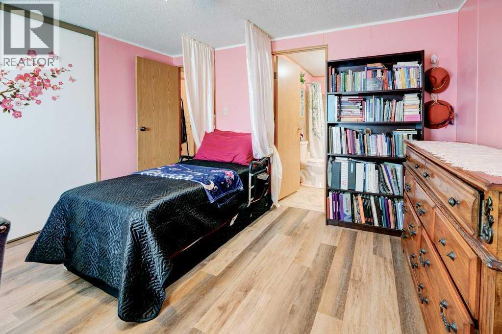 Photo 20 of 3126 Burroughs Manor Ne, Calgary AB
