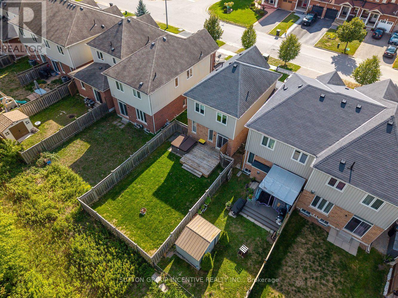 Photo 27 of 105 Collier Crescent, Essa ON