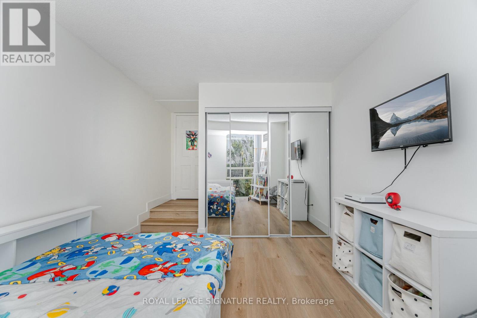 Photo 19 of 408 50 Eglinton Avenue W, Mississauga ON