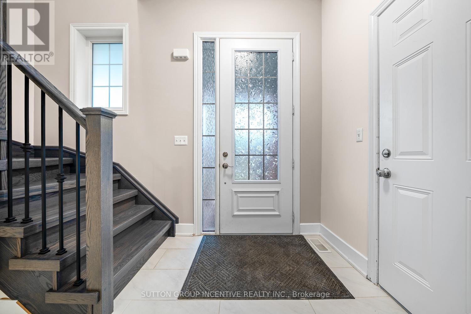 Photo 4 of 105 Collier Crescent, Essa ON