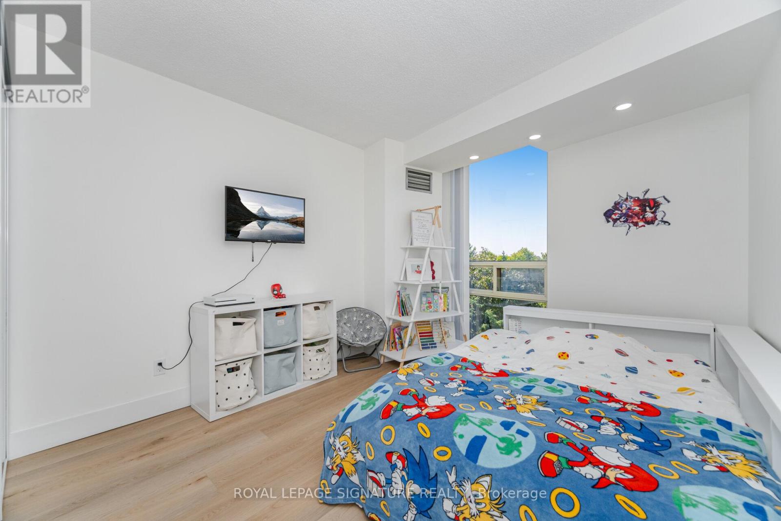 Photo 18 of 408 50 Eglinton Avenue W, Mississauga ON