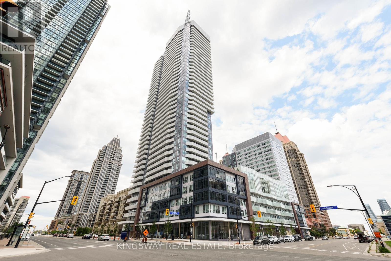 Photo 2 of 2505 4065 Confederation Parkway, Mississauga ON