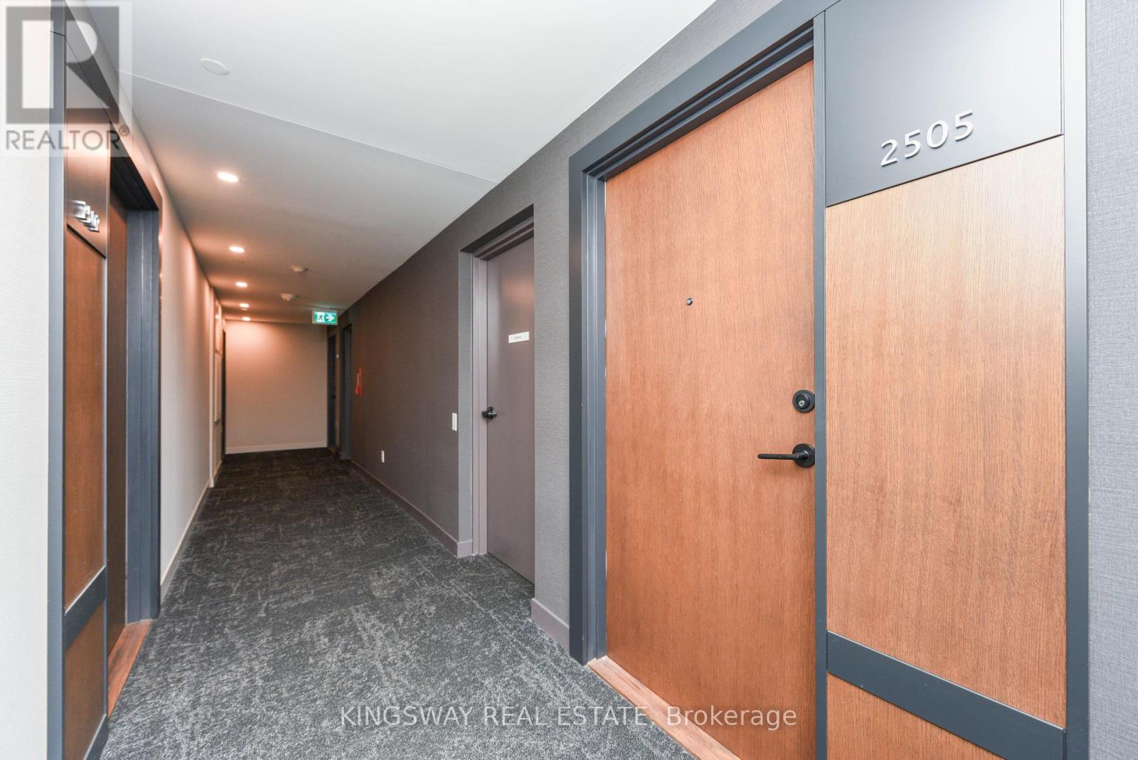 Photo 23 of 2505 4065 Confederation Parkway, Mississauga ON