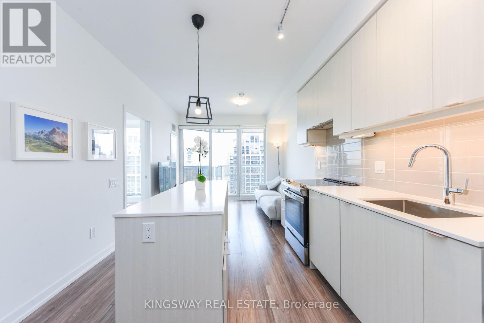 Photo 20 of 2505 4065 Confederation Parkway, Mississauga ON