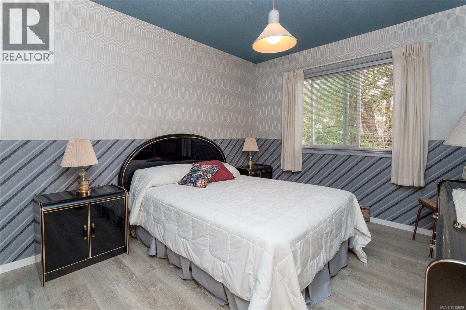Photo 19 of 4049 Hopesmore Dr, Saanich BC