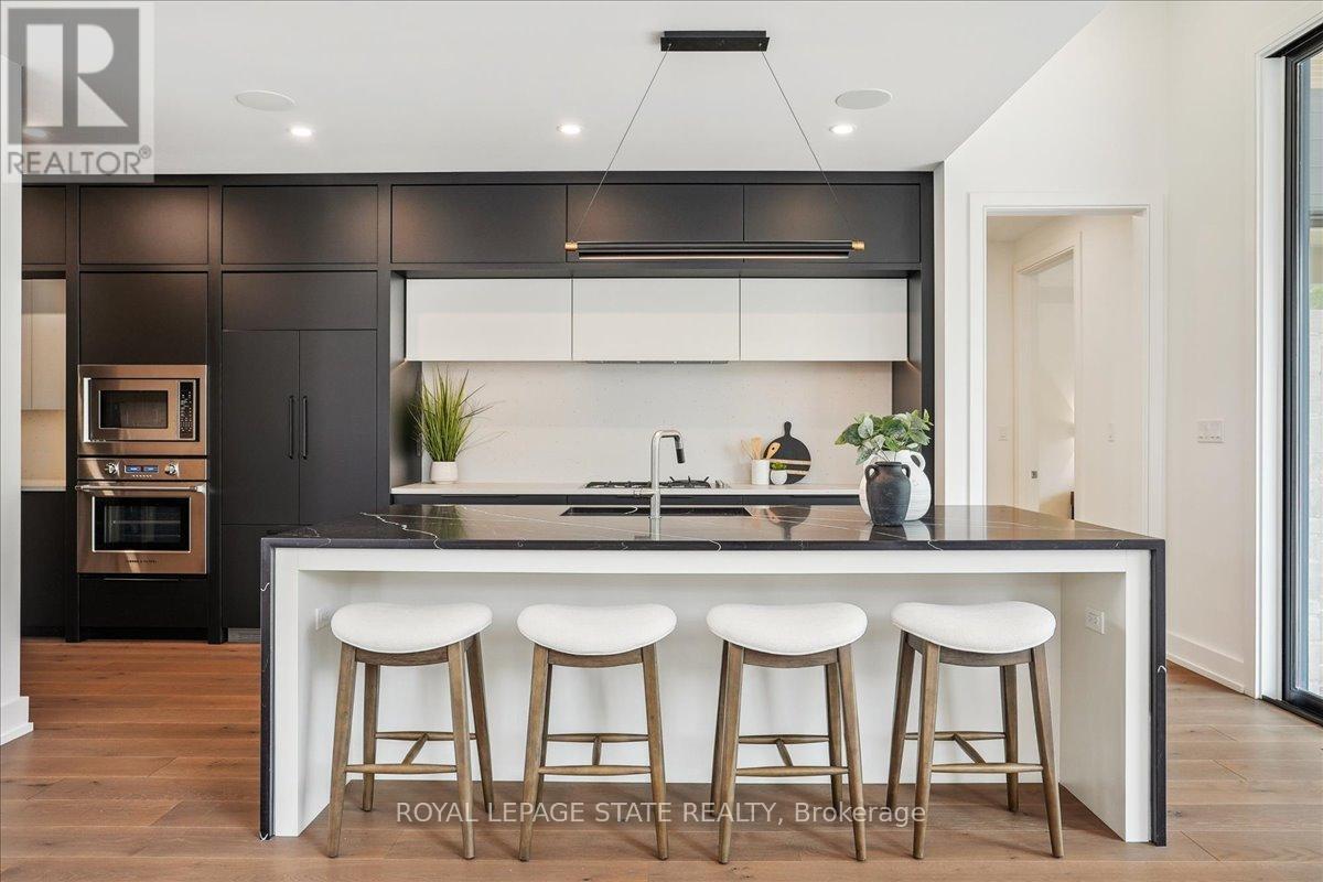 Photo 21 of 1613 G Lookout Street, Pelham ON
