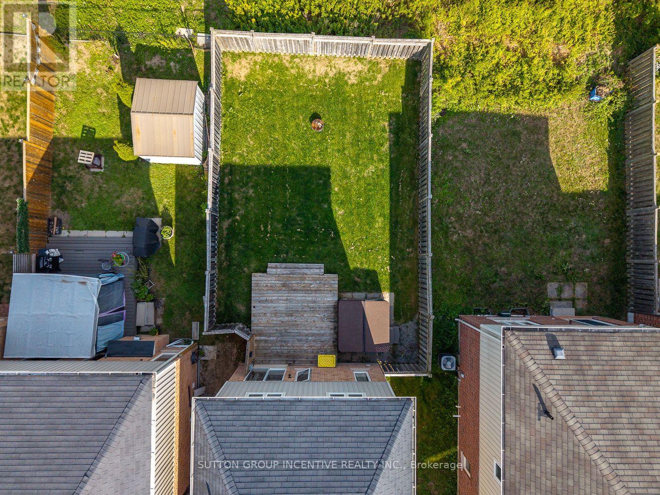 Photo 26 of 105 Collier Crescent, Essa ON
