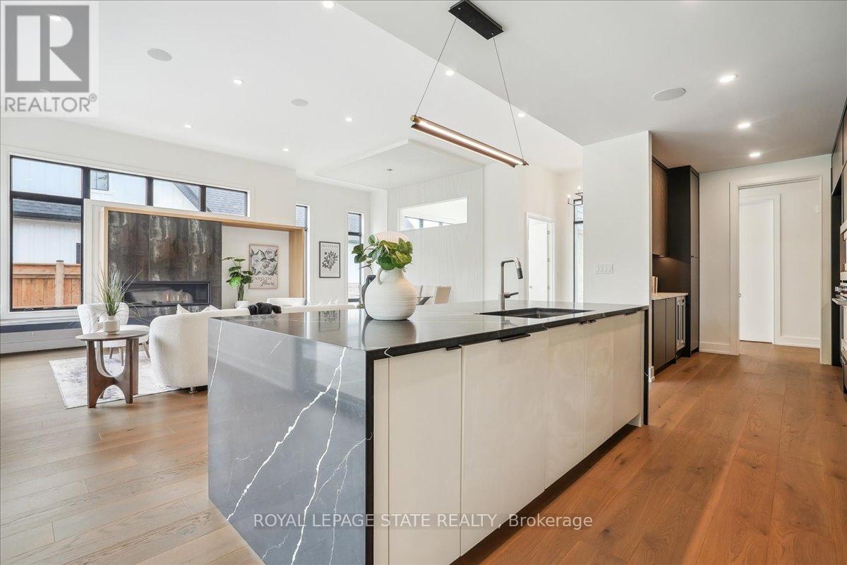 Photo 24 of 1613 G Lookout Street, Pelham ON
