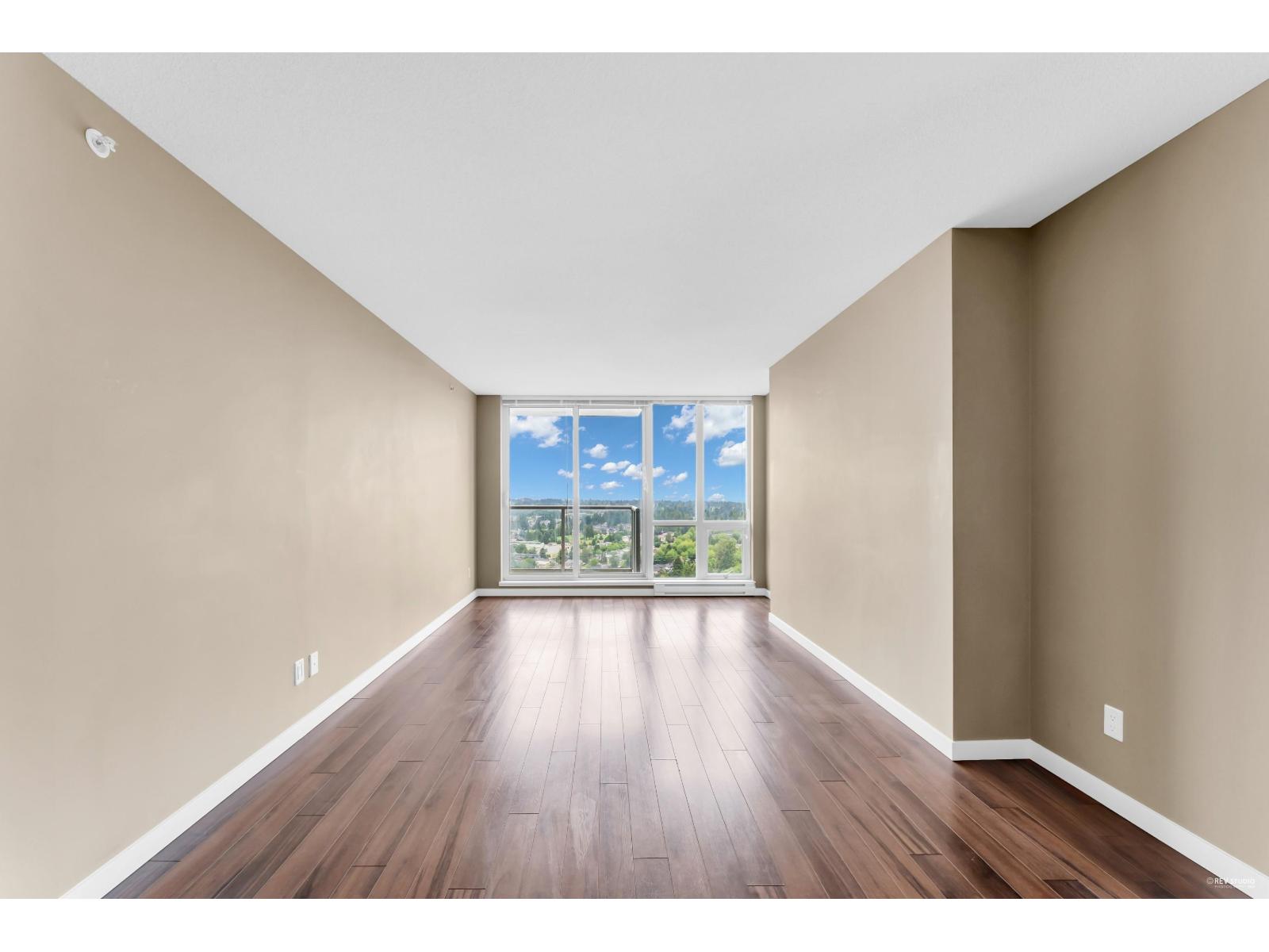 Photo 10 of 2909 9981 Whalley Boulevard, Surrey BC