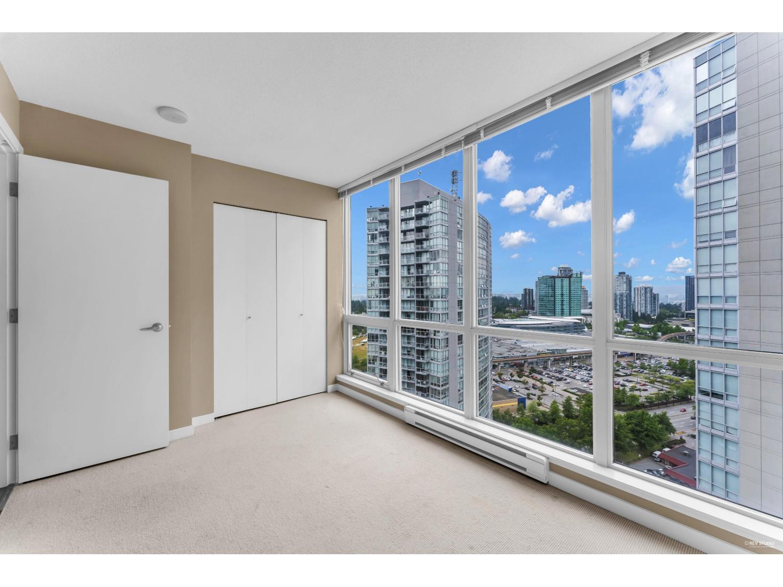 Photo 17 of 2909 9981 Whalley Boulevard, Surrey BC