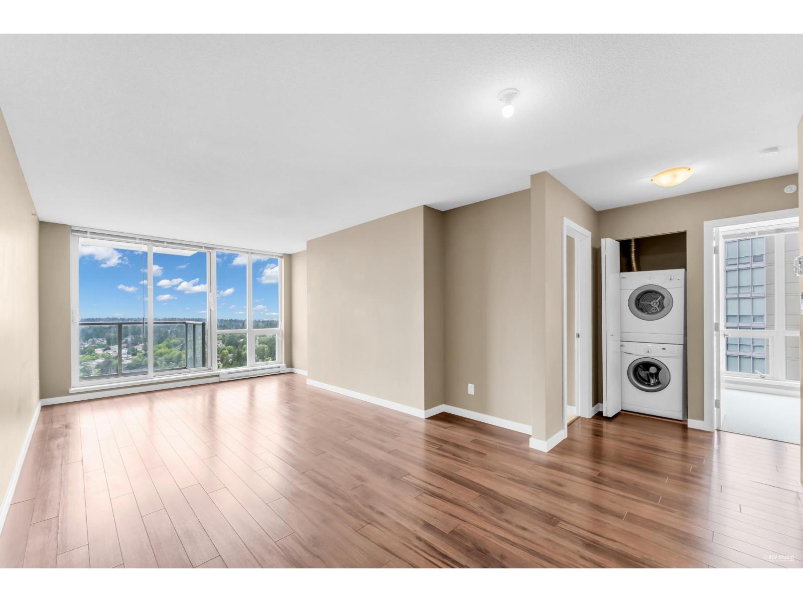 Photo 9 of 2909 9981 Whalley Boulevard, Surrey BC