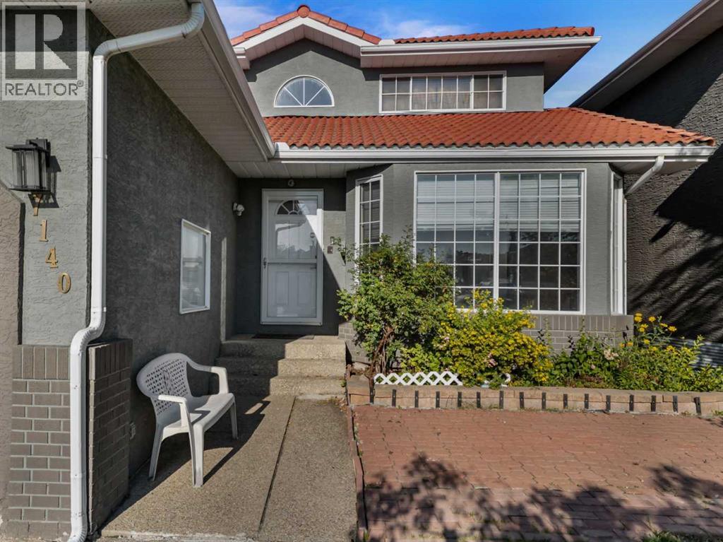 Photo 3 of 7140 California Boulevard Ne, Calgary AB