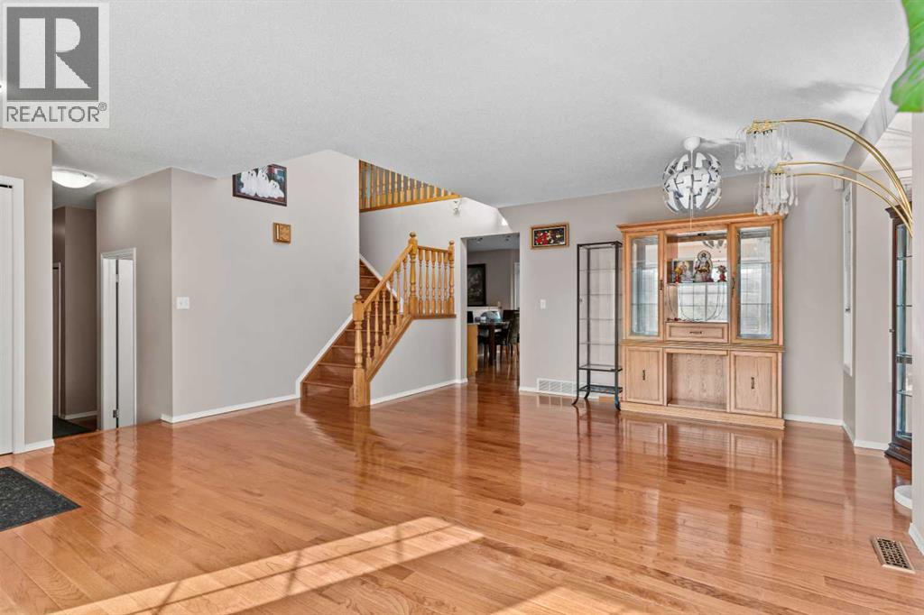 Photo 5 of 7140 California Boulevard Ne, Calgary AB