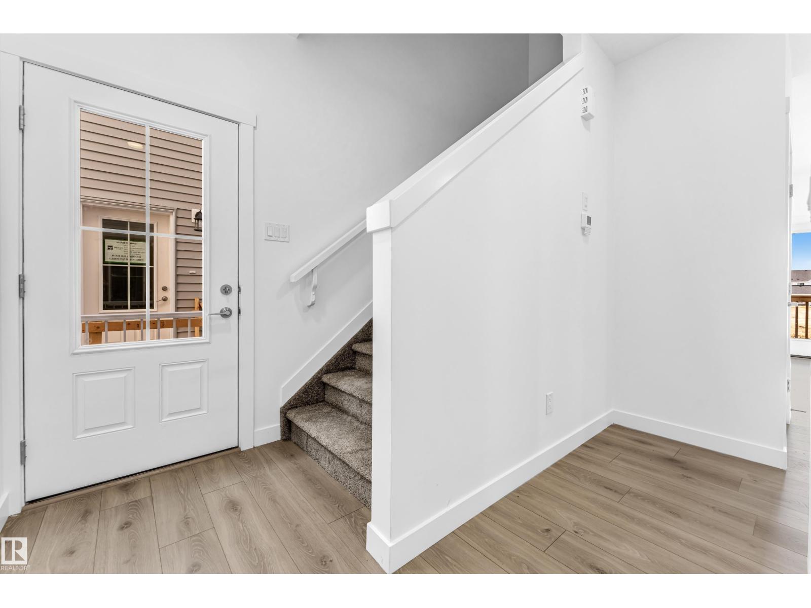 Photo 10 of 4 7110 Keswick Cm Sw, Edmonton AB
