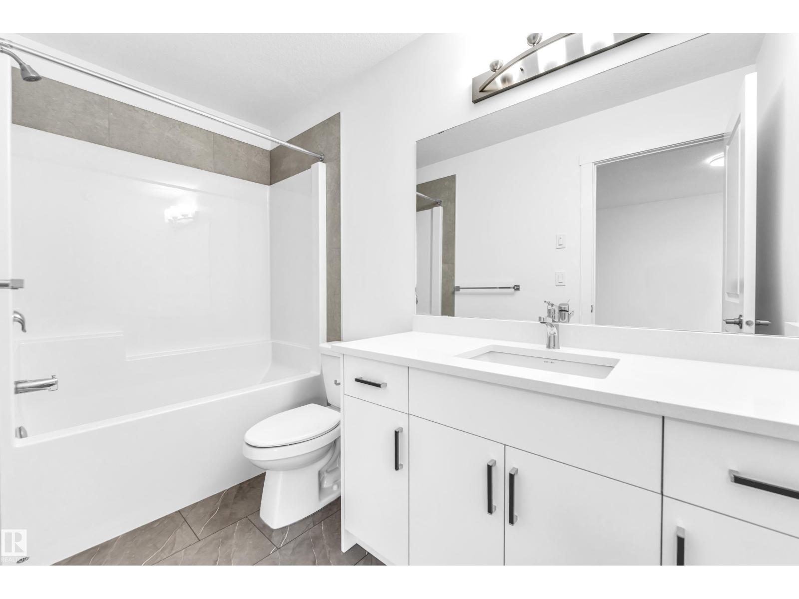 Photo 35 of 4 7110 Keswick Cm Sw, Edmonton AB
