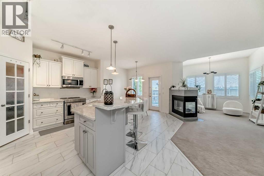 Photo 7 of 82 Mt Gibraltar Heights Se, Calgary AB